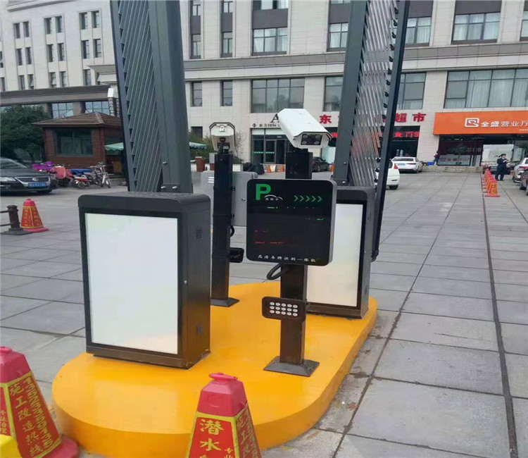郑州停车场车牌识别系统的识别准确率受哪些因素影响？